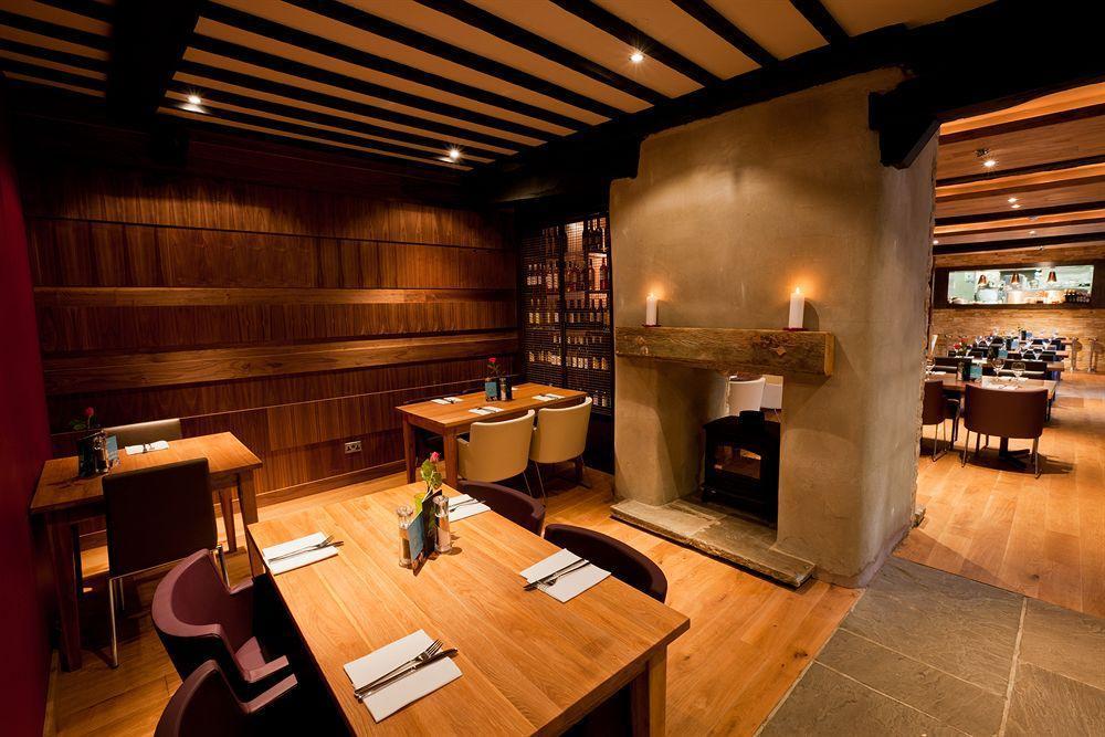 The Blue Boar Witney Exterior foto